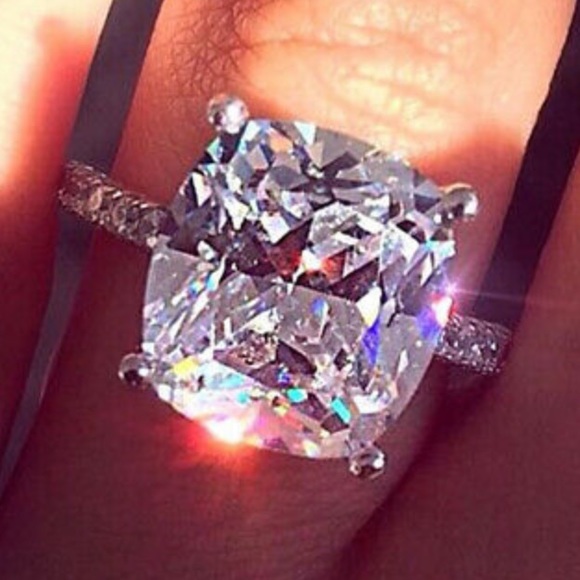 NEW 925 Sterling Silver Simulated Diamond 💍 Ring - Picture 8 of 10